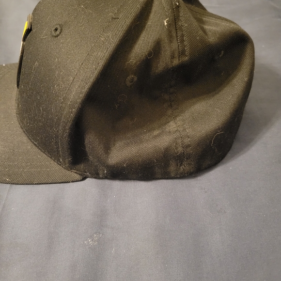 Avengers Marvel Hat Black FLEXFIT Small Medium Hat Yupong - Picture 4 of 7